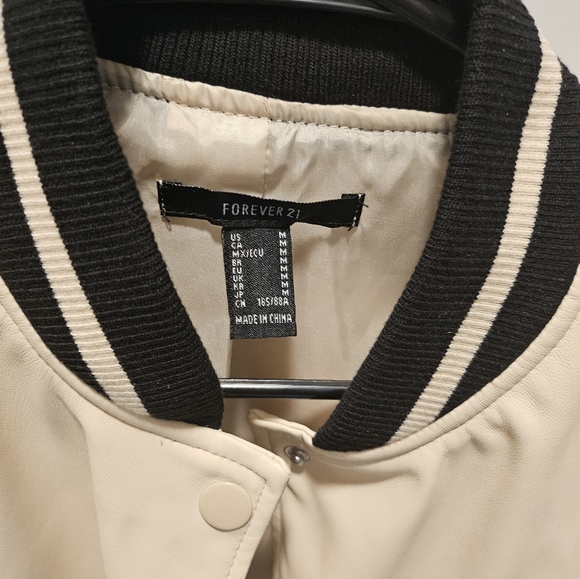 VARSITY JACKET CHEERLEADER LETTER A - Picture 2 of 3